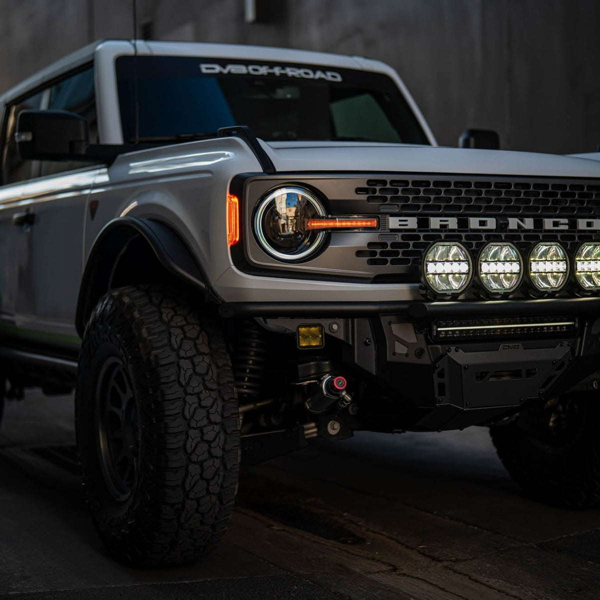 DV8 Offroad 7-Inch Halo Elite Round LED Light — image 6