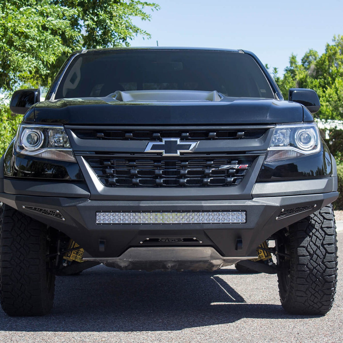 Addictive Desert Designs Stealth Fighter Front Bumper for Chevy Colorado ZR2 — image 2