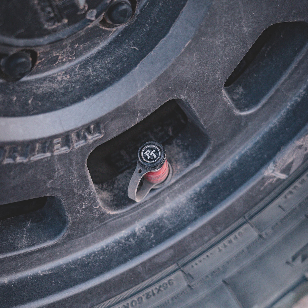 Power Tank Monster Valve Tap3 Single High-Flow Tire Valve Stem — image 2