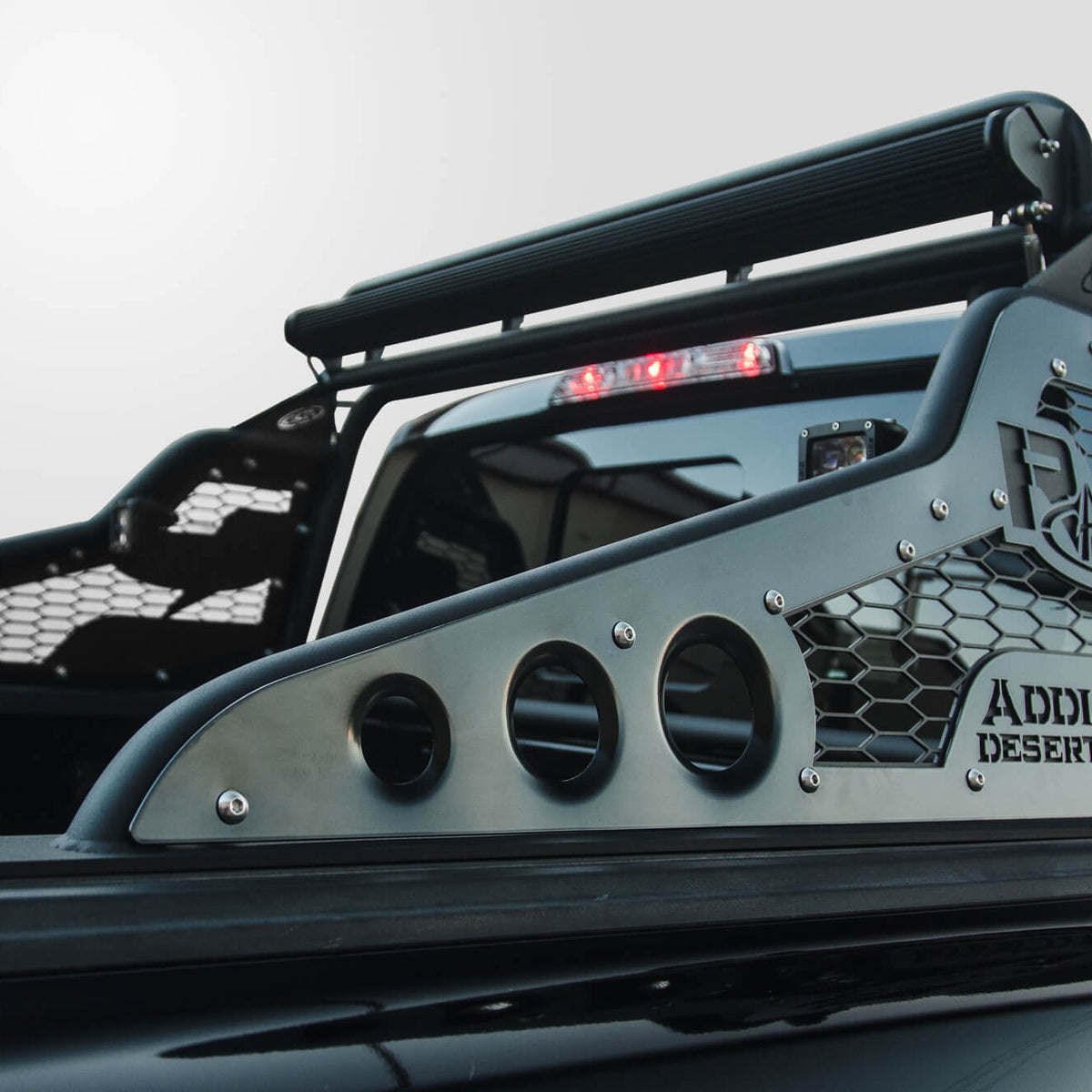 2017-ford-raptor-chase-rack