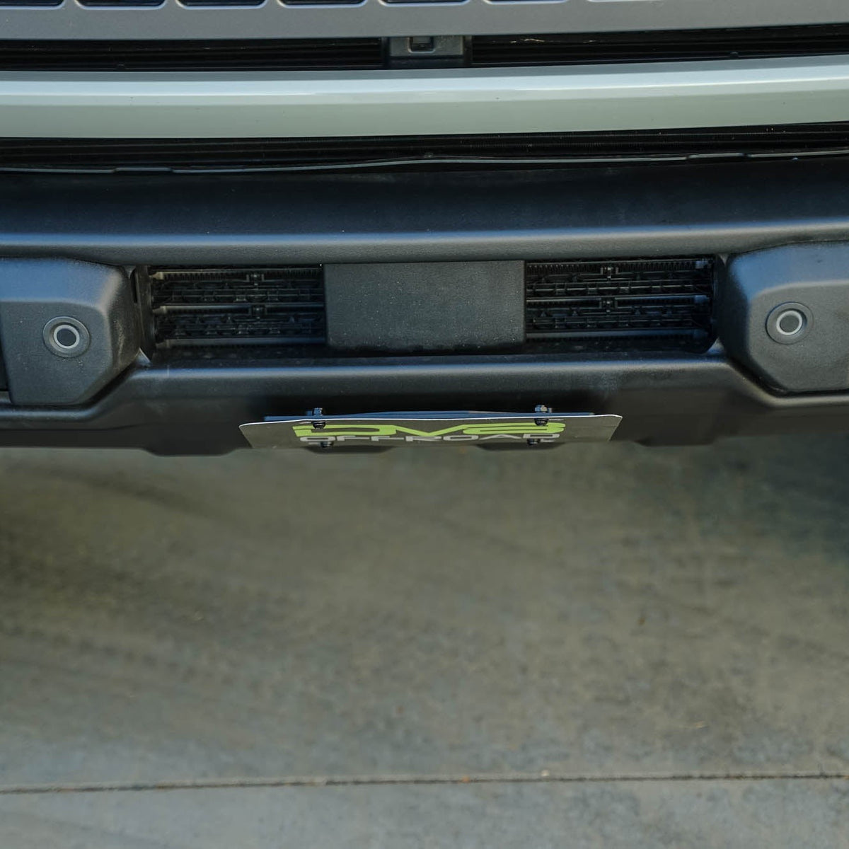 Visibility of the Capable Bumper Slanted Front License Plate Mount for the 2021-2023 Ford Bronco