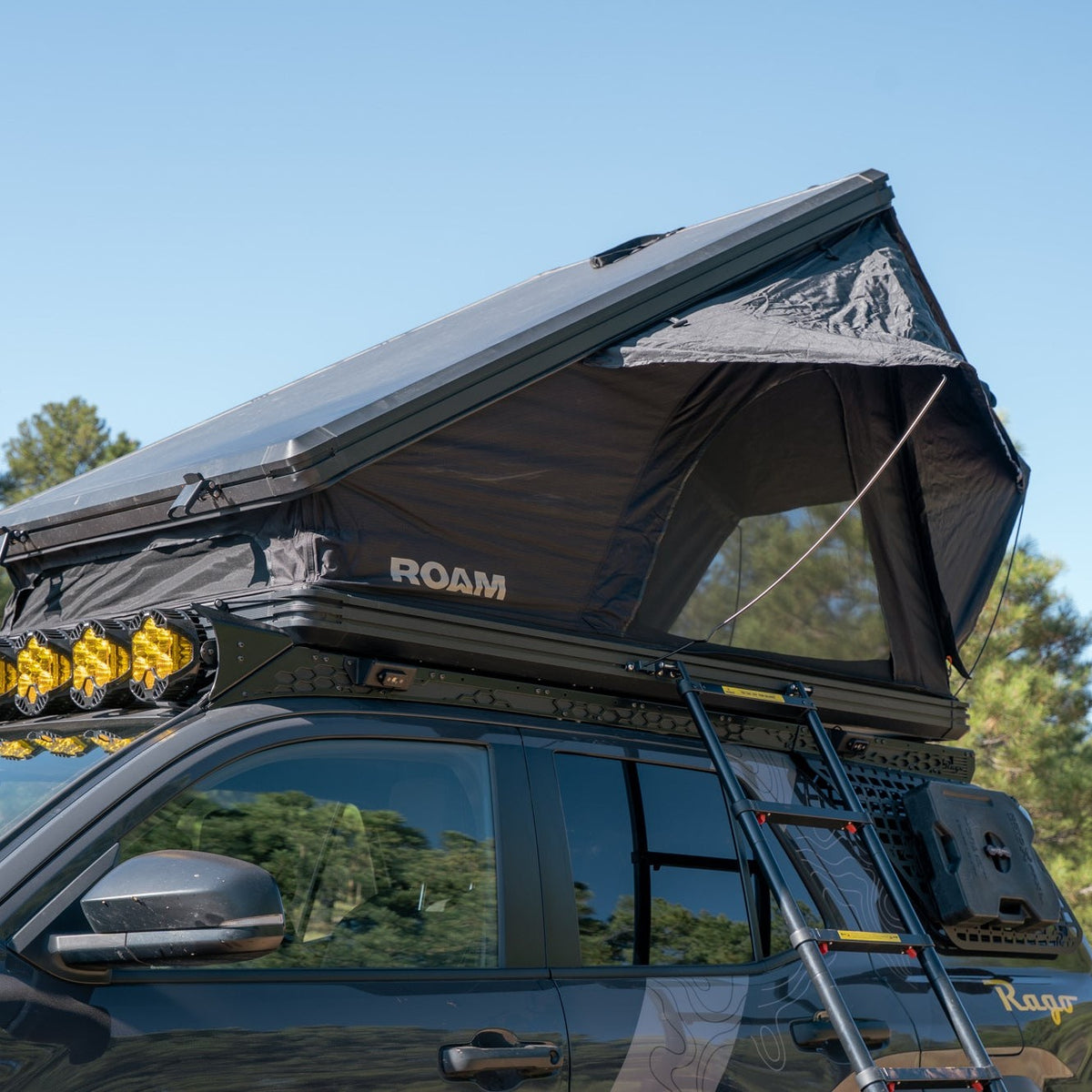 Rago Fabrication 2025+ Toyota 4Runner Roof Rack with Light Pocket — image 2