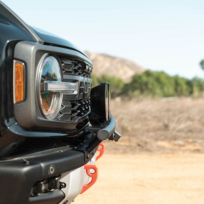 Side Profile: Ford Bronco Tube Push Bar with lights installed.