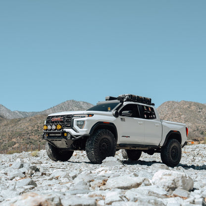GMC rock crawling with GMC Canyon Tube Front Bumper installed and ample clearance