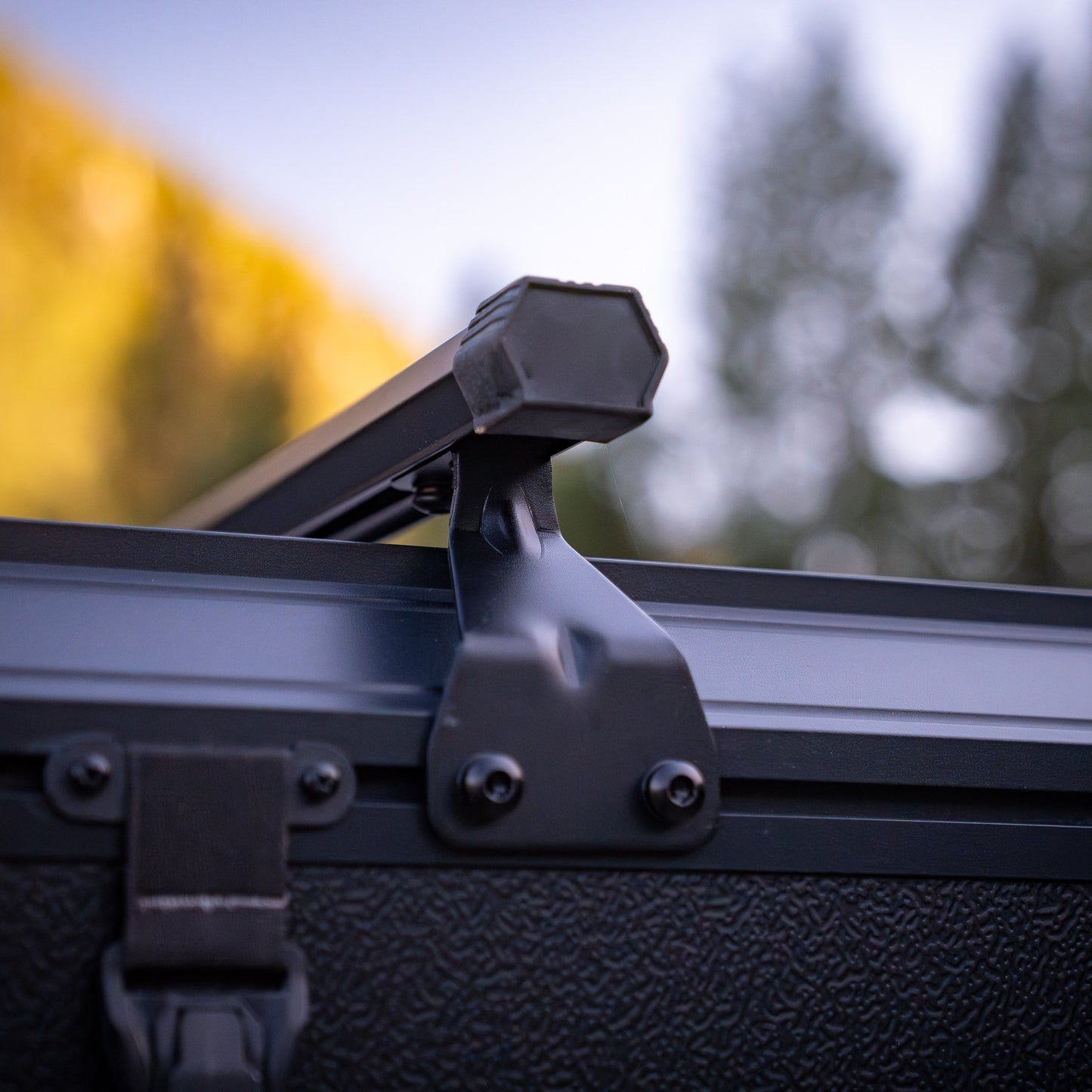 Freespirit Recreation Kali Rooftop Tent Crossbars — image 2