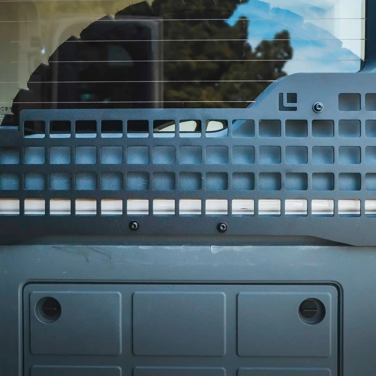 Leitner Designs Grenadier Rear Passenger Grid Panel installed