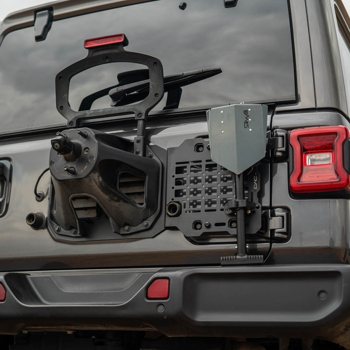 Jeep Wrangler JL Tailgate Reinforcement Molle Panel Installed with shovel attached