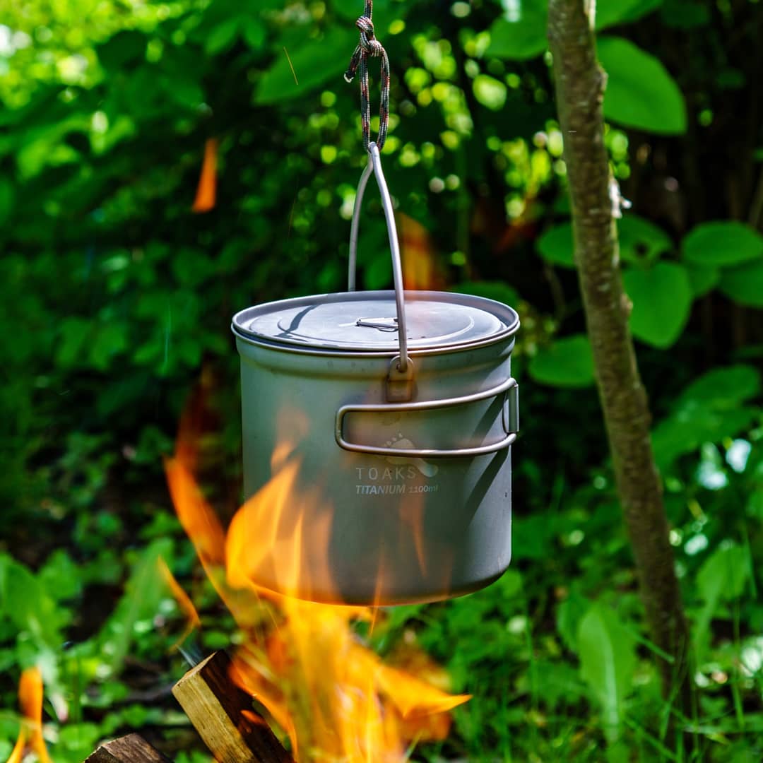 TOAKS Titanium 1100ml Backpacking Pot with Bail Handle — image 4