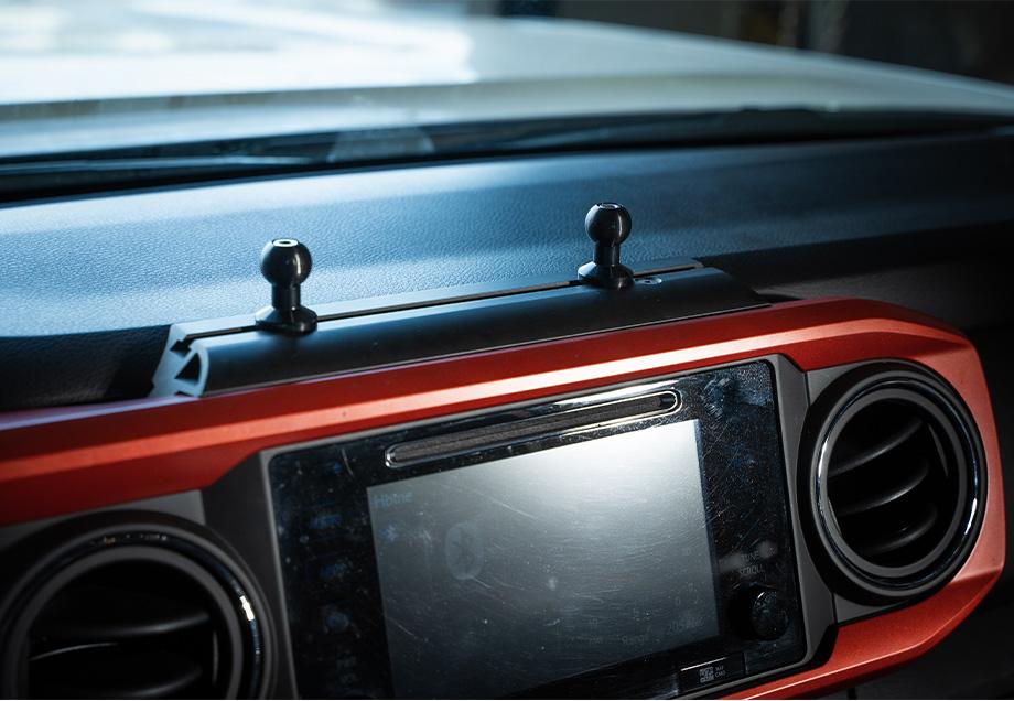 Dash Accessory Mount For 2016-2023 Toyota Tacoma