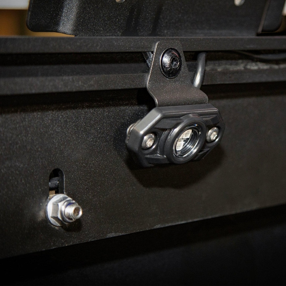 KC 339 RGB LIGHT BRACKET - Leitner Designs